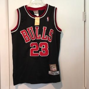 NWT Chicago Bulls Michael Jordan Jersey